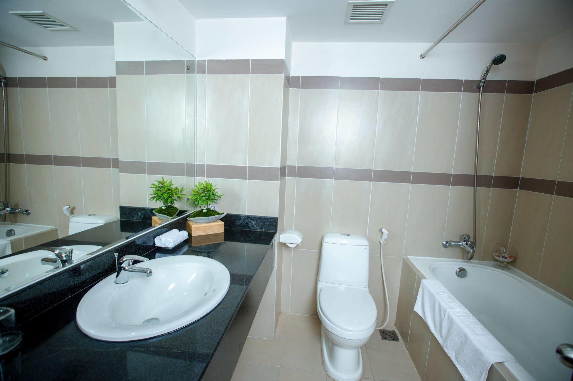 Vien Dong Hotel Nha Trang Eksteriør billede